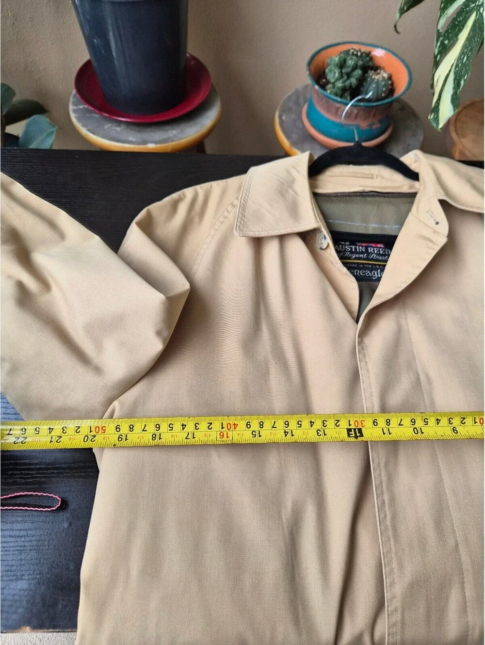 Vintage Austin Reed Regent Street Trench Coat 40R Plaid Lined Beige Raincoat